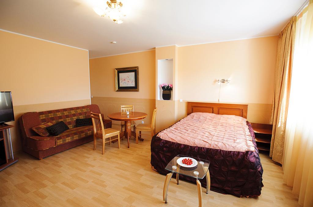 Fortuna Apartments Пярну Экстерьер фото